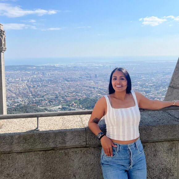 Meet Your Posher - Maria - Picture 2 of 5